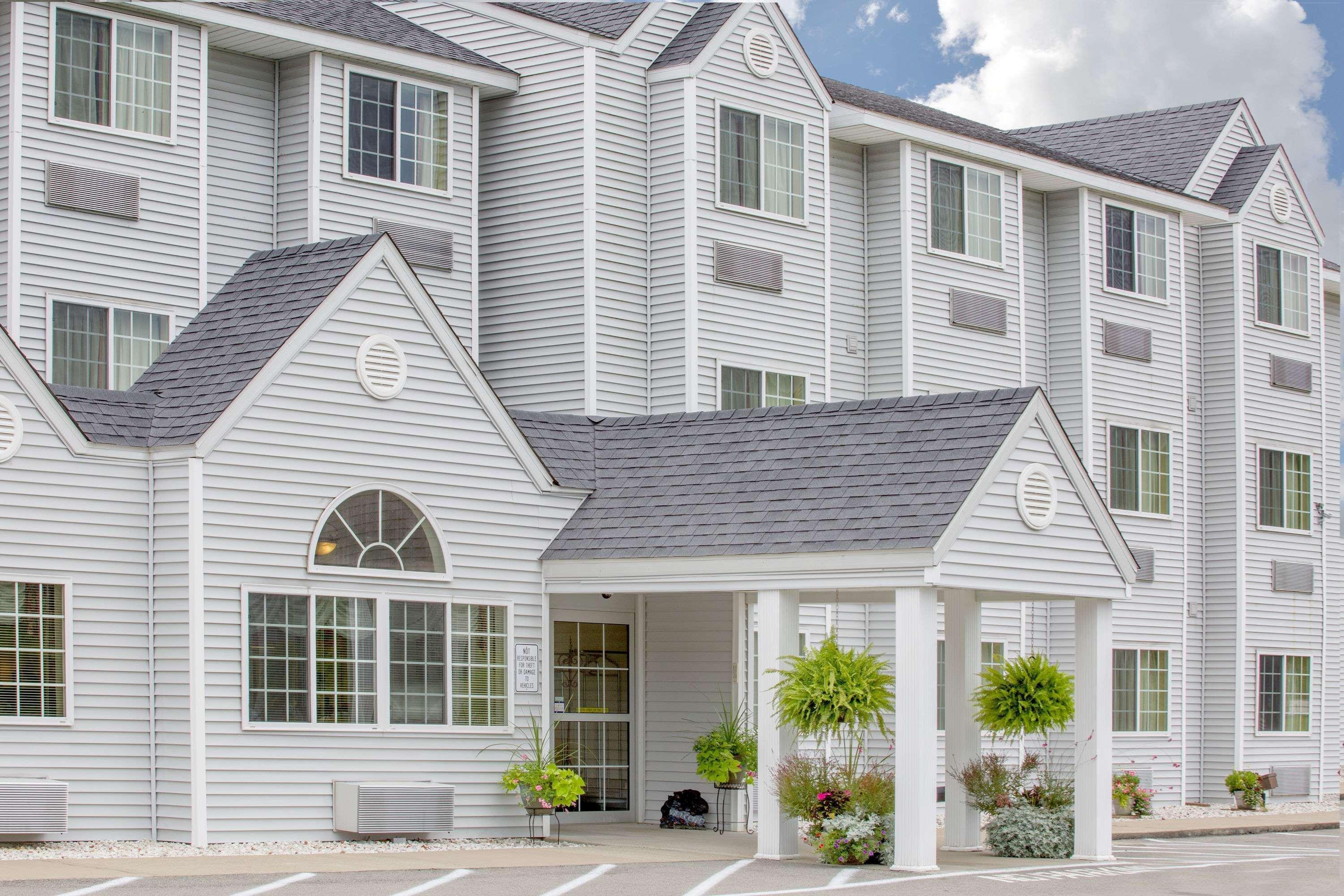 Microtel Inn And Suites Gassaway Bagian luar foto
