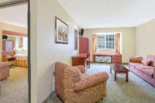 Microtel Inn And Suites Gassaway Ruang foto